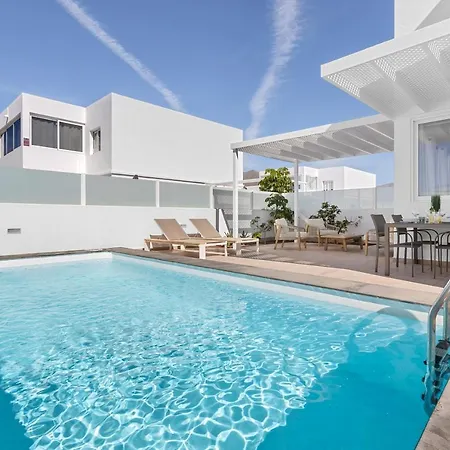 Villa Atlantica - Heated Pool In Playa Blanca Exterior photo
