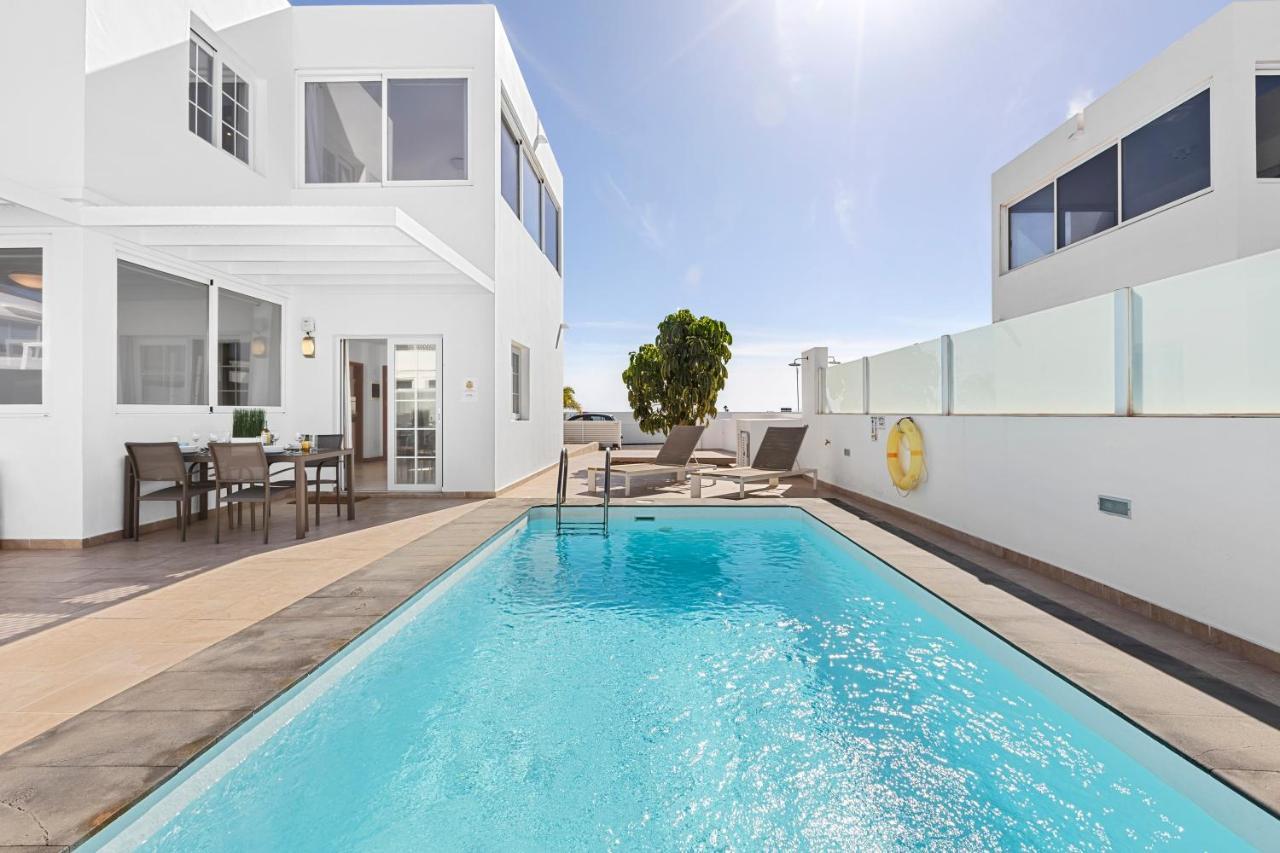 Atlantica - Heated Pool In * Playa Blanca (Lanzarote)