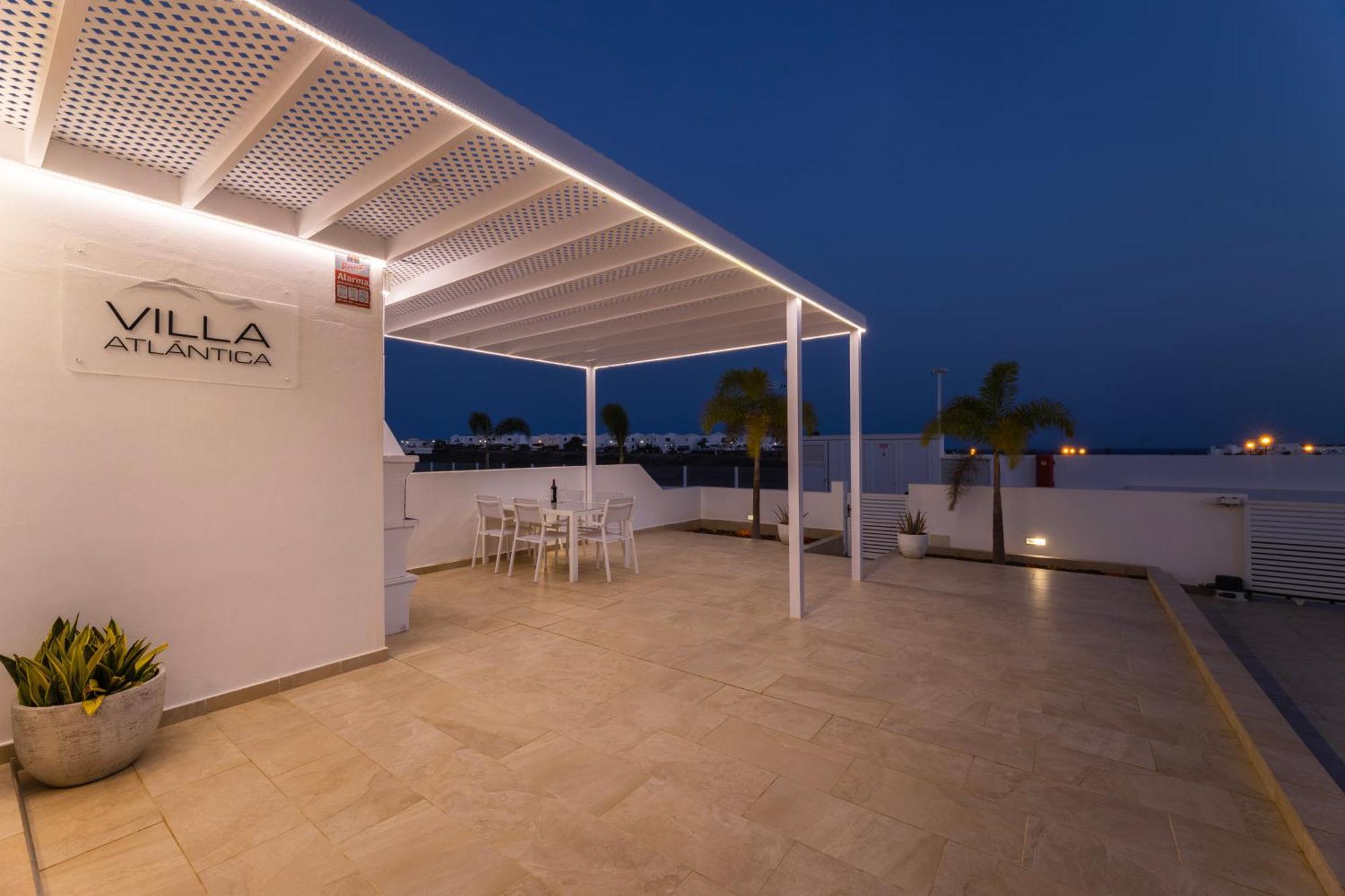 Villa Atlantica - Heated Pool In Playa Blanca (Lanzarote)