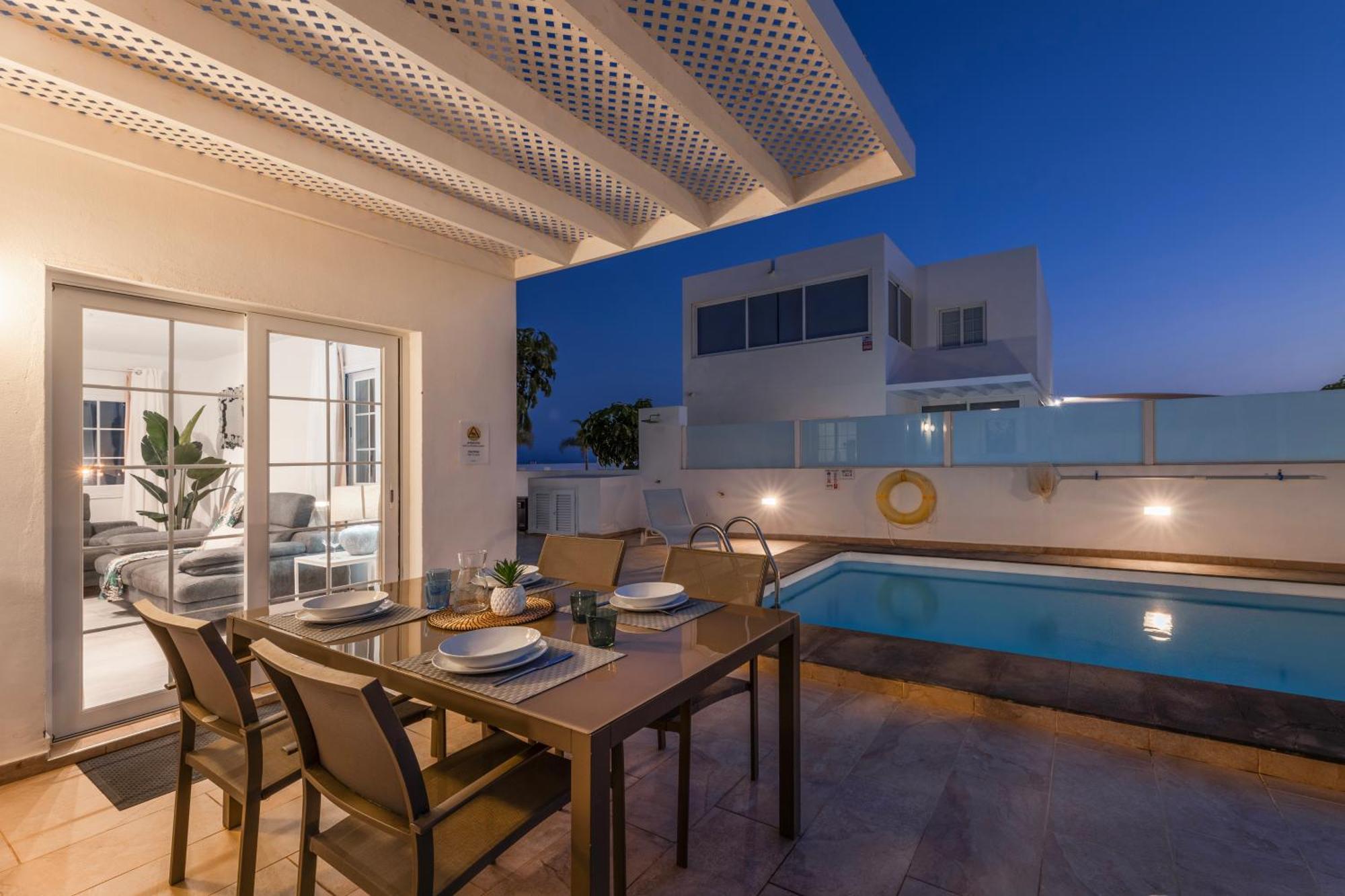Villa Atlantica - Heated Pool In Playa Blanca (Lanzarote)