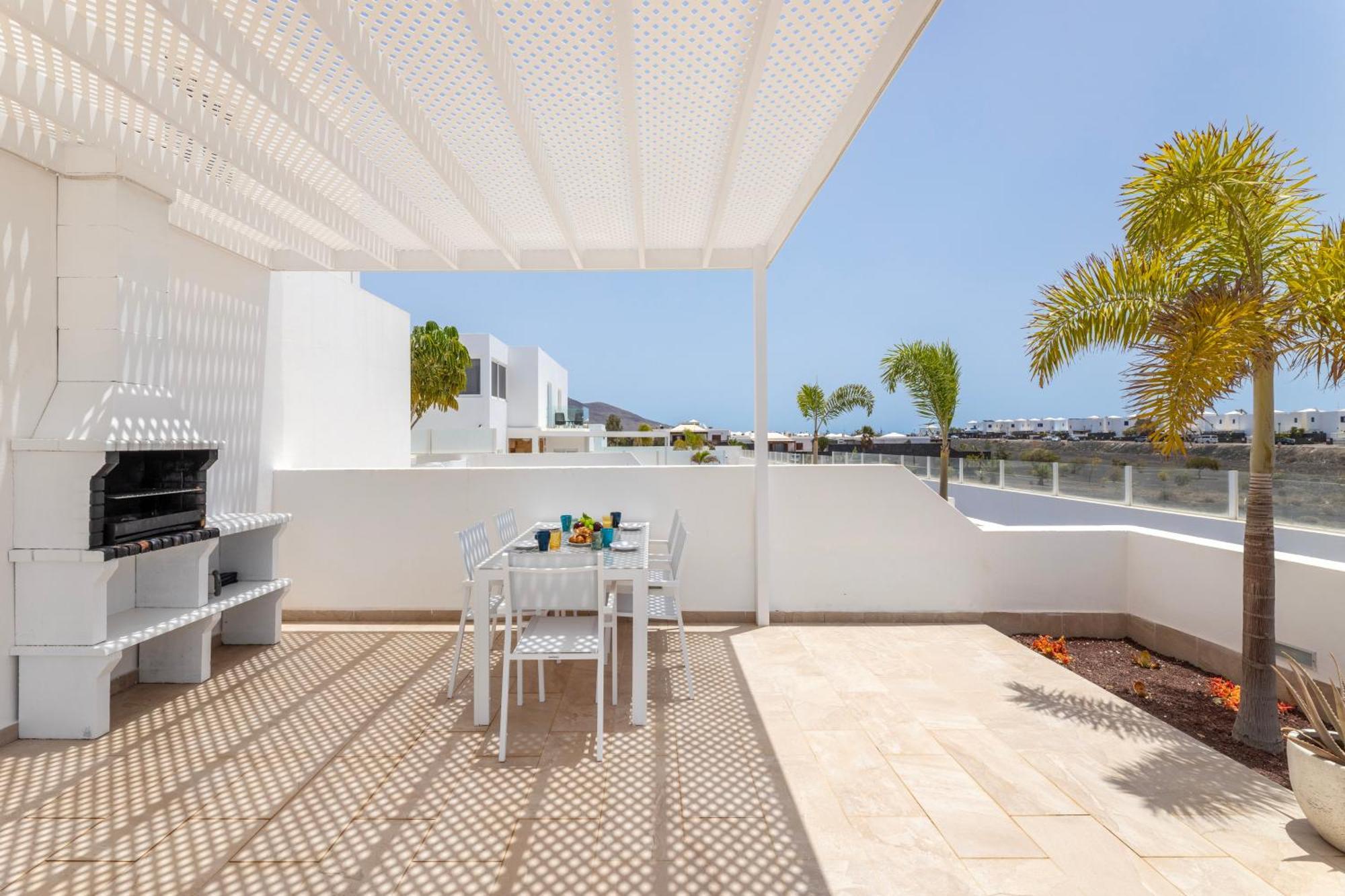 Atlantica - Heated Pool In Villa Playa Blanca (Lanzarote)
